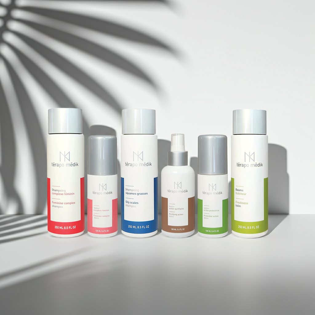 Ensemble Pellicules ou Cuir Chevelu Irrité avec Perte Cheveux Femmes